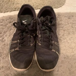 Kids nike free runs